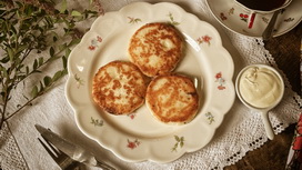 Сырники со сметаной