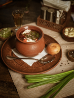Борщ по-старинному с мясом, со сметаной Борщ по-старинному с мясом, со сметаной